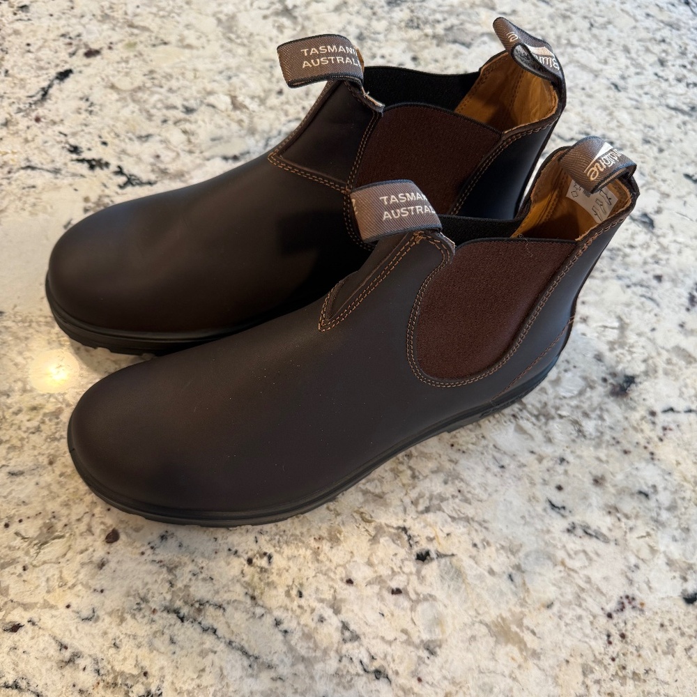 Blundstone Chocolate Brown Chelsea Boots